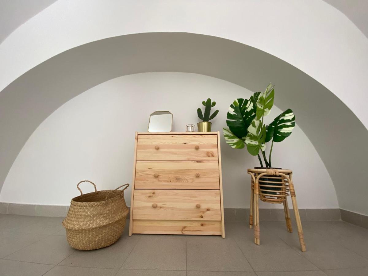 Logico #124 Home Bari Esterno foto